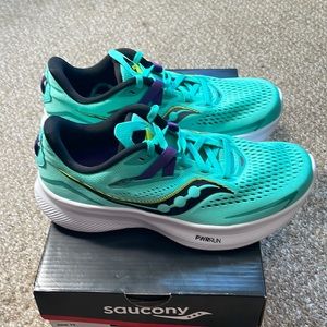 Saucony Ride 15 SIZE: 7 D